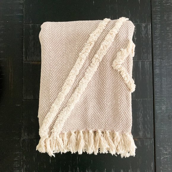 Diamond Tufted Throw Blanket / Beige & Cream / Cotton Throw Blanket / 60"x50" - Picture 10 of 11